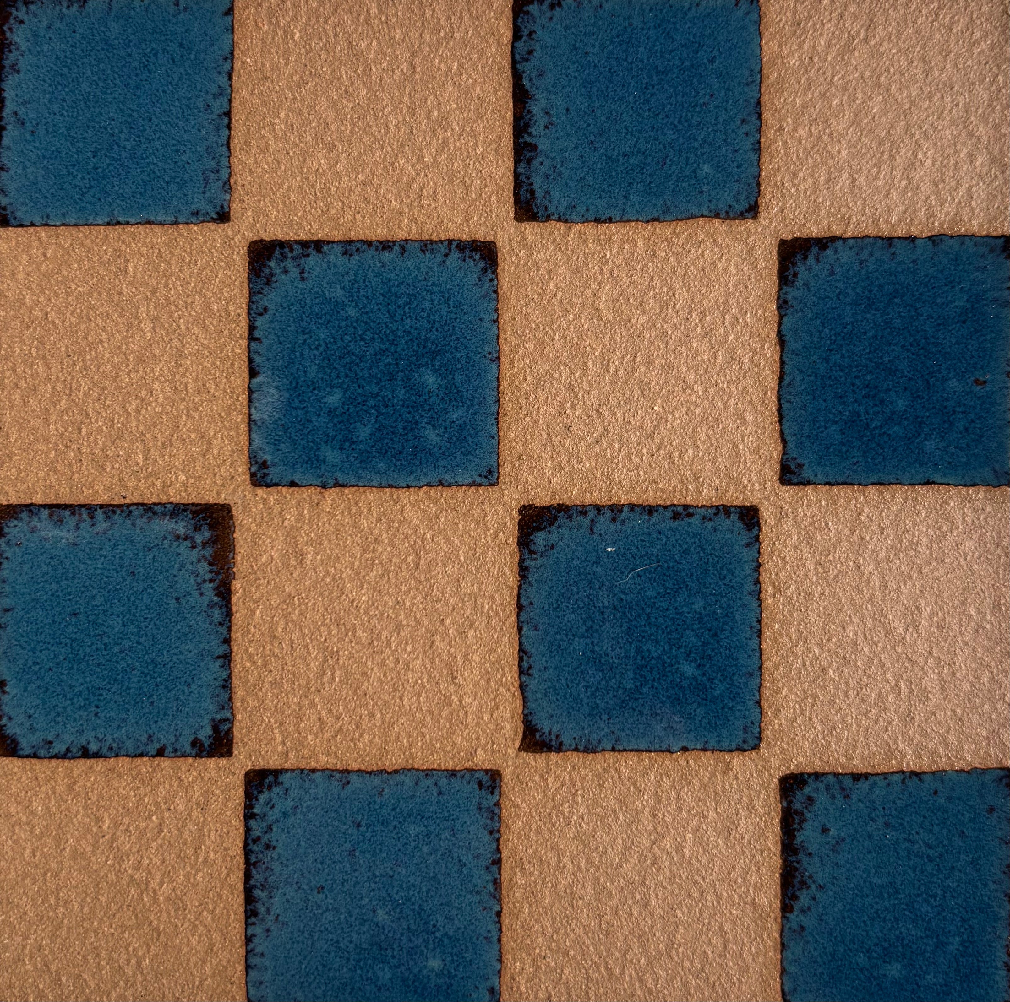 Checker | Rustic Earth