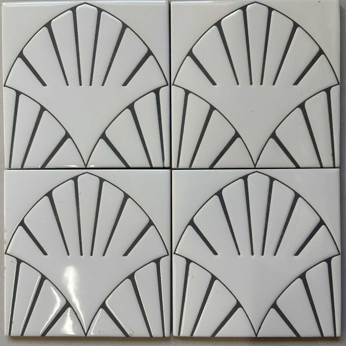 Seconds - Aiya - White with Gray Line