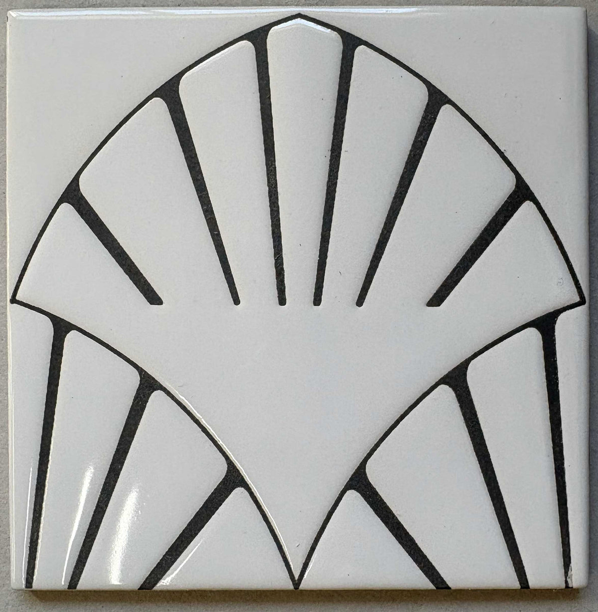 Seconds - Aiya - White with Gray Line